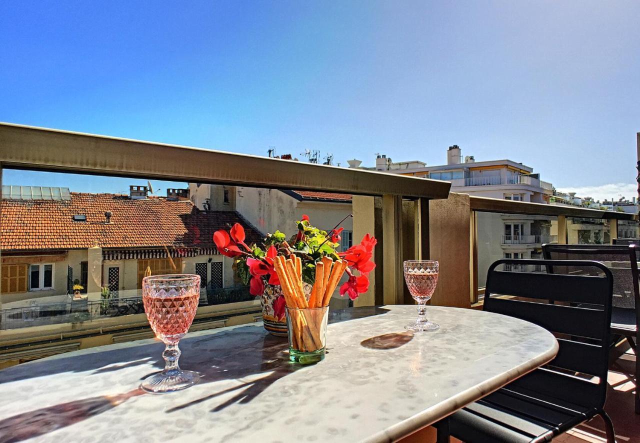 Nestor&jeeves - La Nissarde Terrasse - Center *
